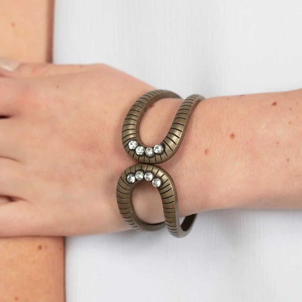 Paparazzi Jewelry Accessories - Desert Prosperity - Brass Bracelet - Vintage